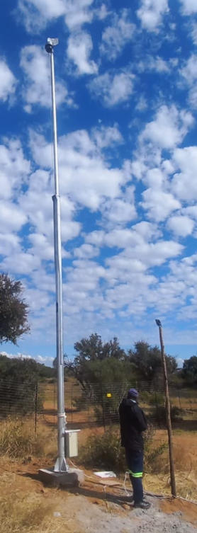 12m Mid-Hinge HD Camera pole